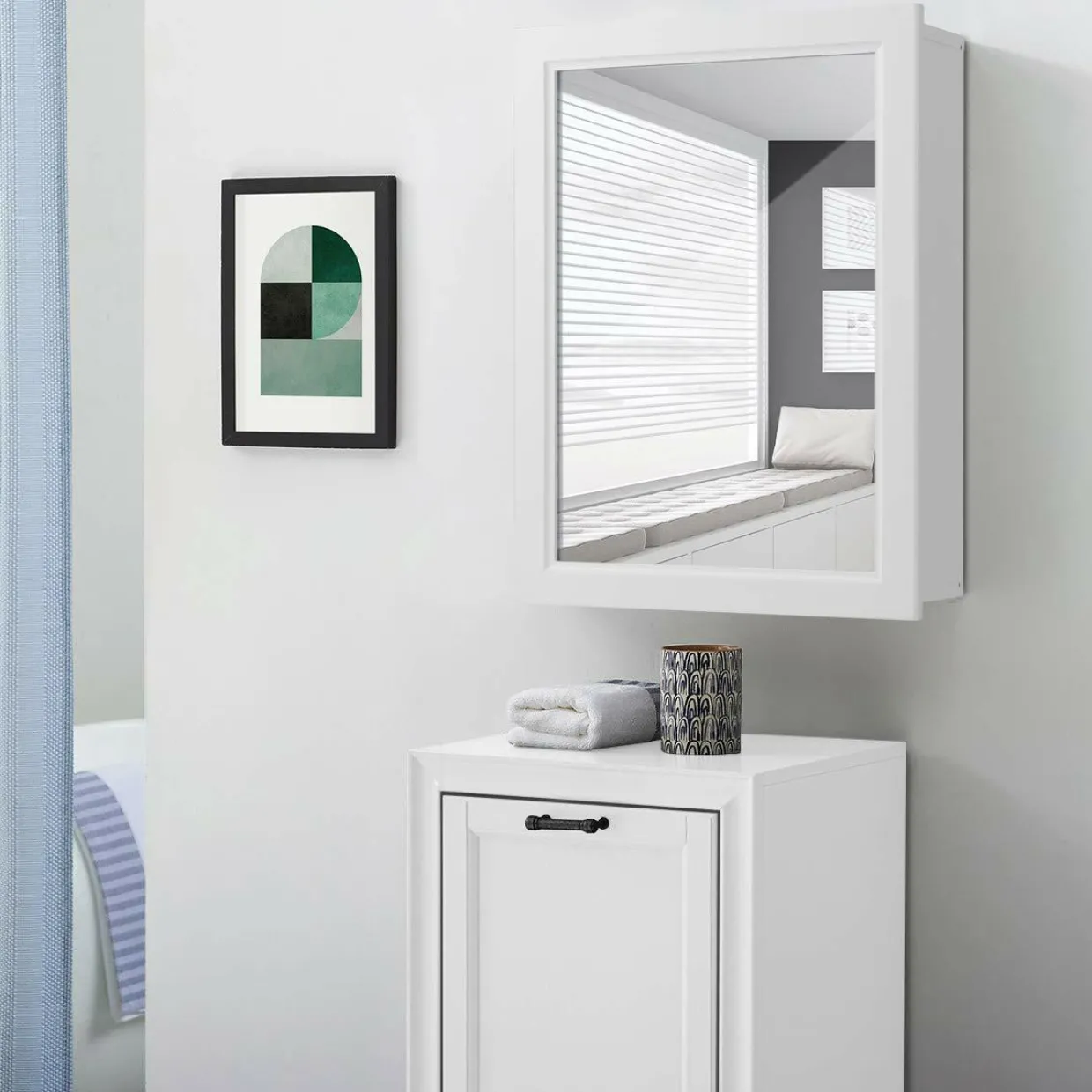 Mirrored Bathroom Cabinet, Wall Mount Storage Organizer, Medicine Cabinet with Single Doors