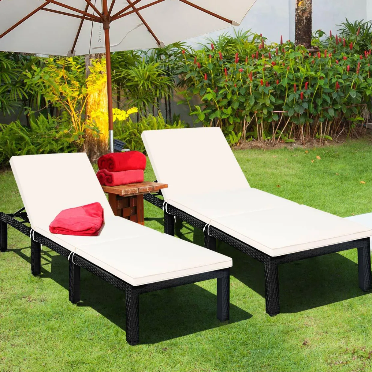 Patio Wicker Lounge Chair, Outdoor Rattan Adjustable Reclining Backrest Lounger Chair
