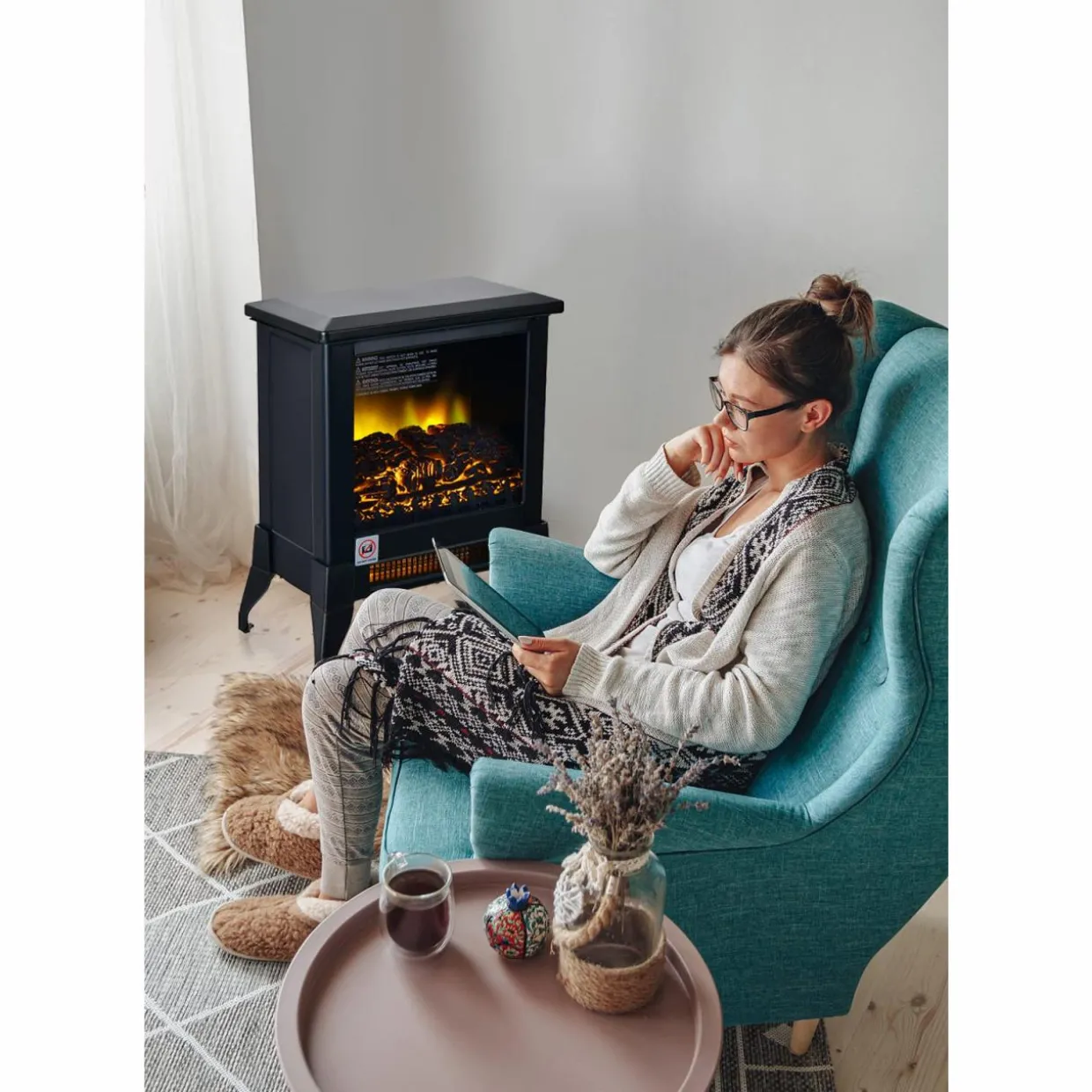 Tangkula 18 Inches Electric Fireplace Stove, 1400W Freestanding Fireplace Heater w/ Realistic Flame Effect, Adjustable Temperature