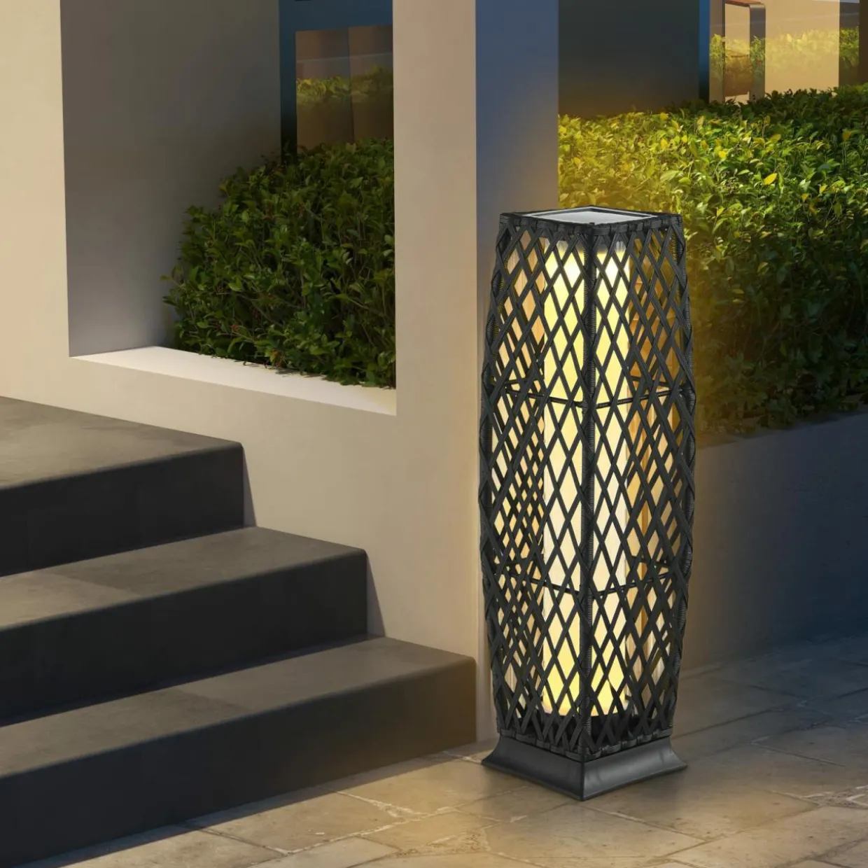 Tangkula 2 Pieces Outdoor Solar Powered Floor Lamps