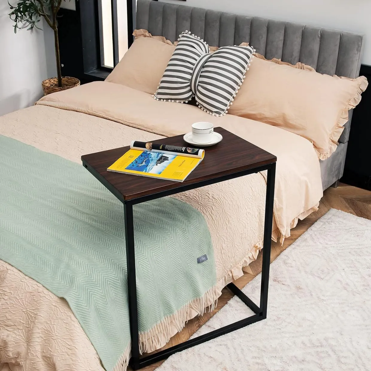 Tangkula C Shaped Side Table, Vintage Couch Table Sofa Side Table for Coffee Snack Laptop