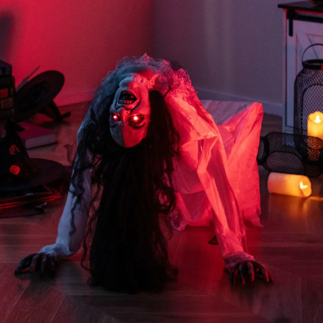 Tangkula Halloween Animated Crawling Woman with LED Eyes, Animatronic Zombie Woman Crawler with Vocally Triggered Sound & Motion Effects