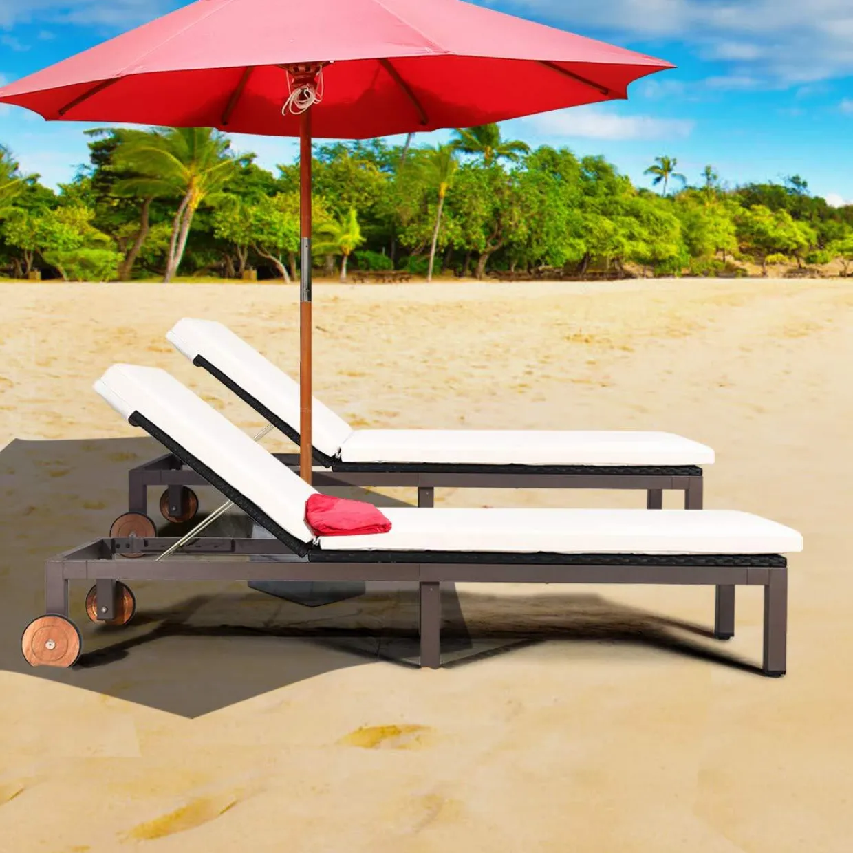 Tangkula Patio Chaise Lounge Chair, Outdoor Rattan Lounger Recliner Chair with Wheels