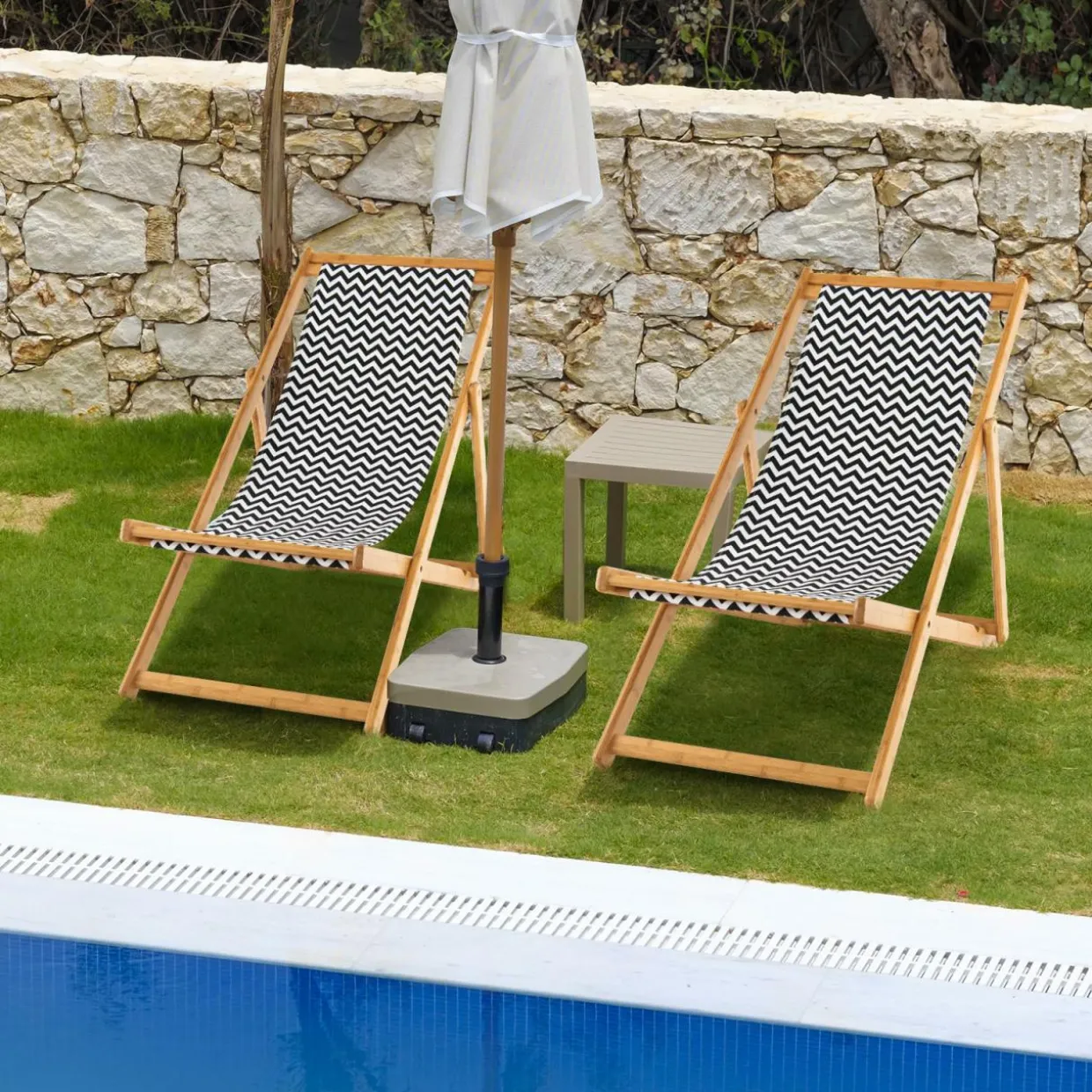 Tangkula Sling Chair Outdoor, Patio Deck Chair with Solid Bamboo Frame & Breathable Canvas Seat