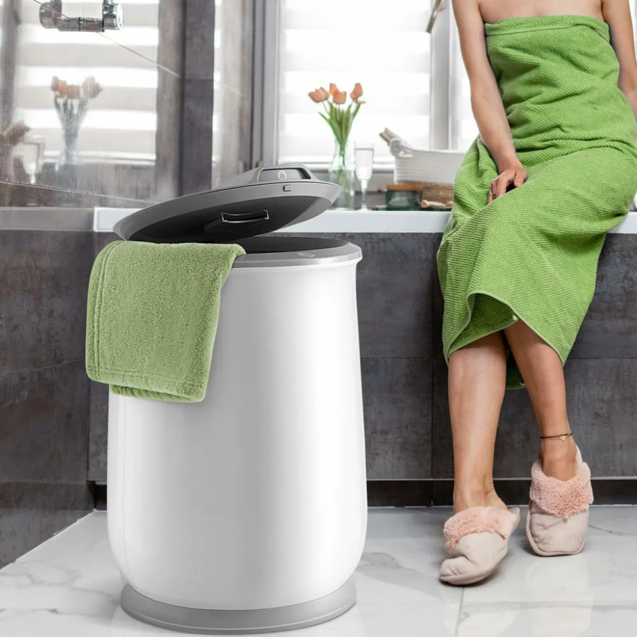 Tangkula Towel Warmer Bucket for Bathroom, 21L Flip-top Lid Towel Warmer Barrel